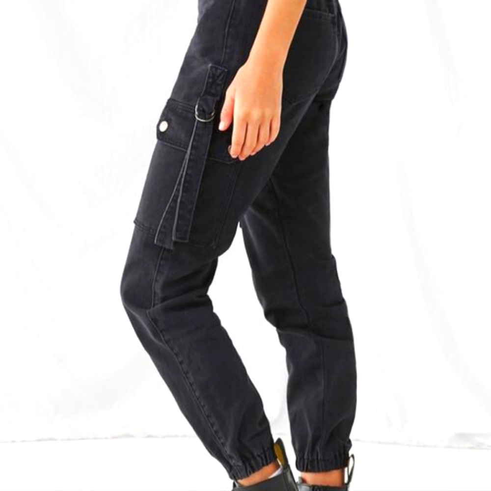 3x Black cargo joggers